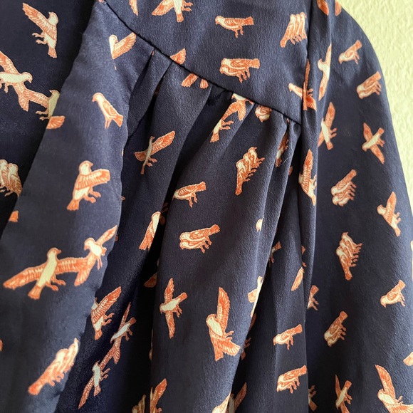 Bar III Pull Over Dress Dar Blue With Orange Bird Pattern Size Medium - Picture 3 of 9
